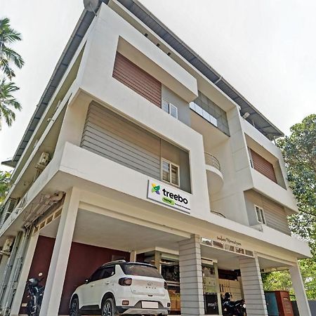Sreepathi Nirmalyam 400 Mts From Guruvayoor Temple Hotell Guruvāyūr Exteriör bild