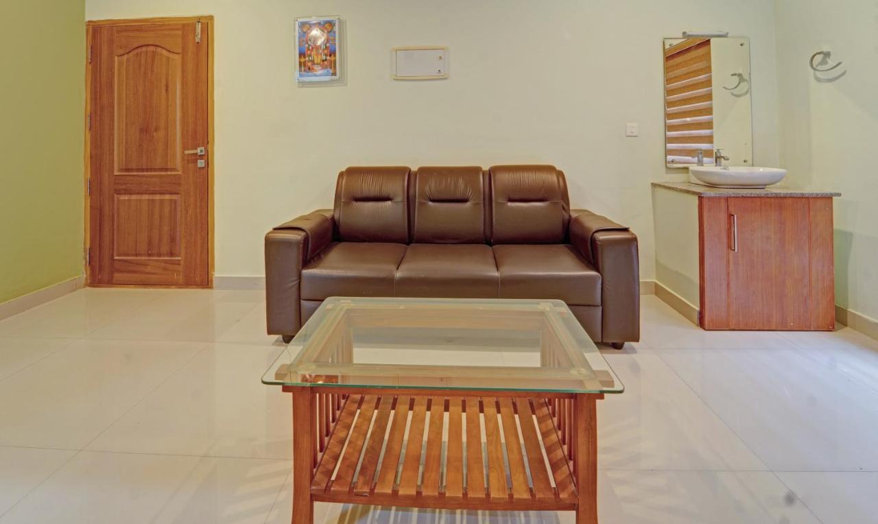 Sreepathi Nirmalyam 400 Mts From Guruvayoor Temple Hotell Guruvāyūr Exteriör bild