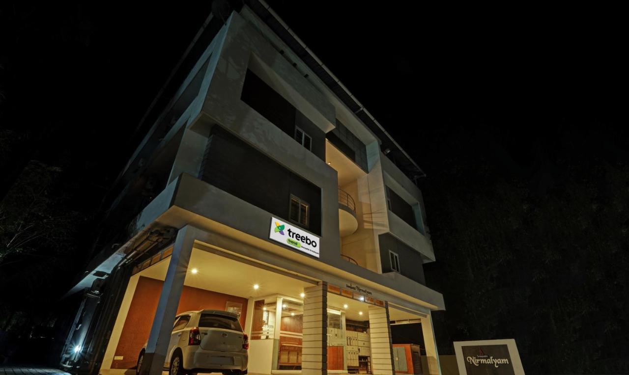 Sreepathi Nirmalyam 400 Mts From Guruvayoor Temple Hotell Guruvāyūr Exteriör bild