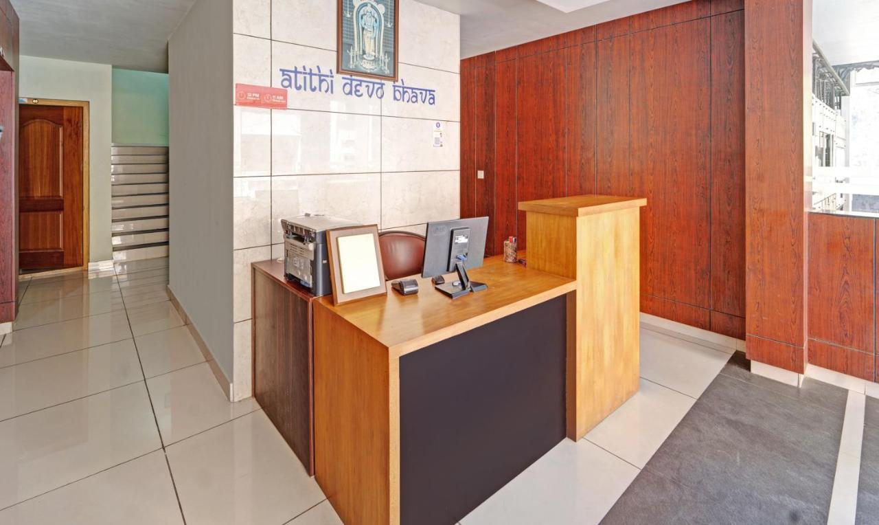 Sreepathi Nirmalyam 400 Mts From Guruvayoor Temple Hotell Guruvāyūr Exteriör bild