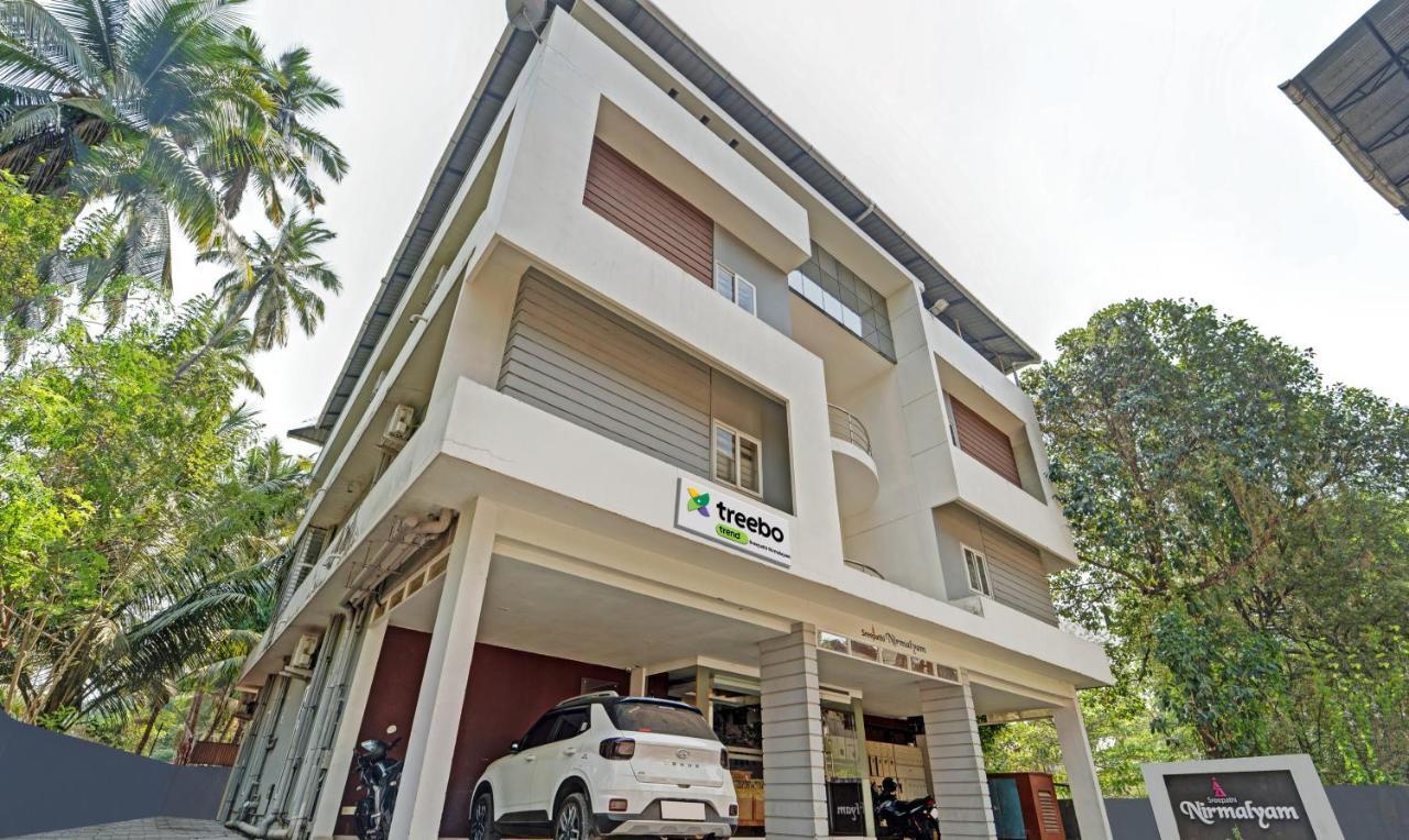 Sreepathi Nirmalyam 400 Mts From Guruvayoor Temple Hotell Guruvāyūr Exteriör bild