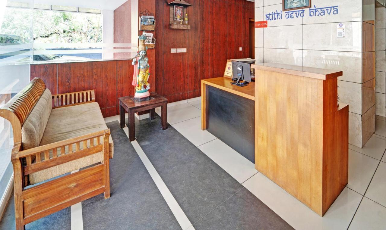 Sreepathi Nirmalyam 400 Mts From Guruvayoor Temple Hotell Guruvāyūr Exteriör bild